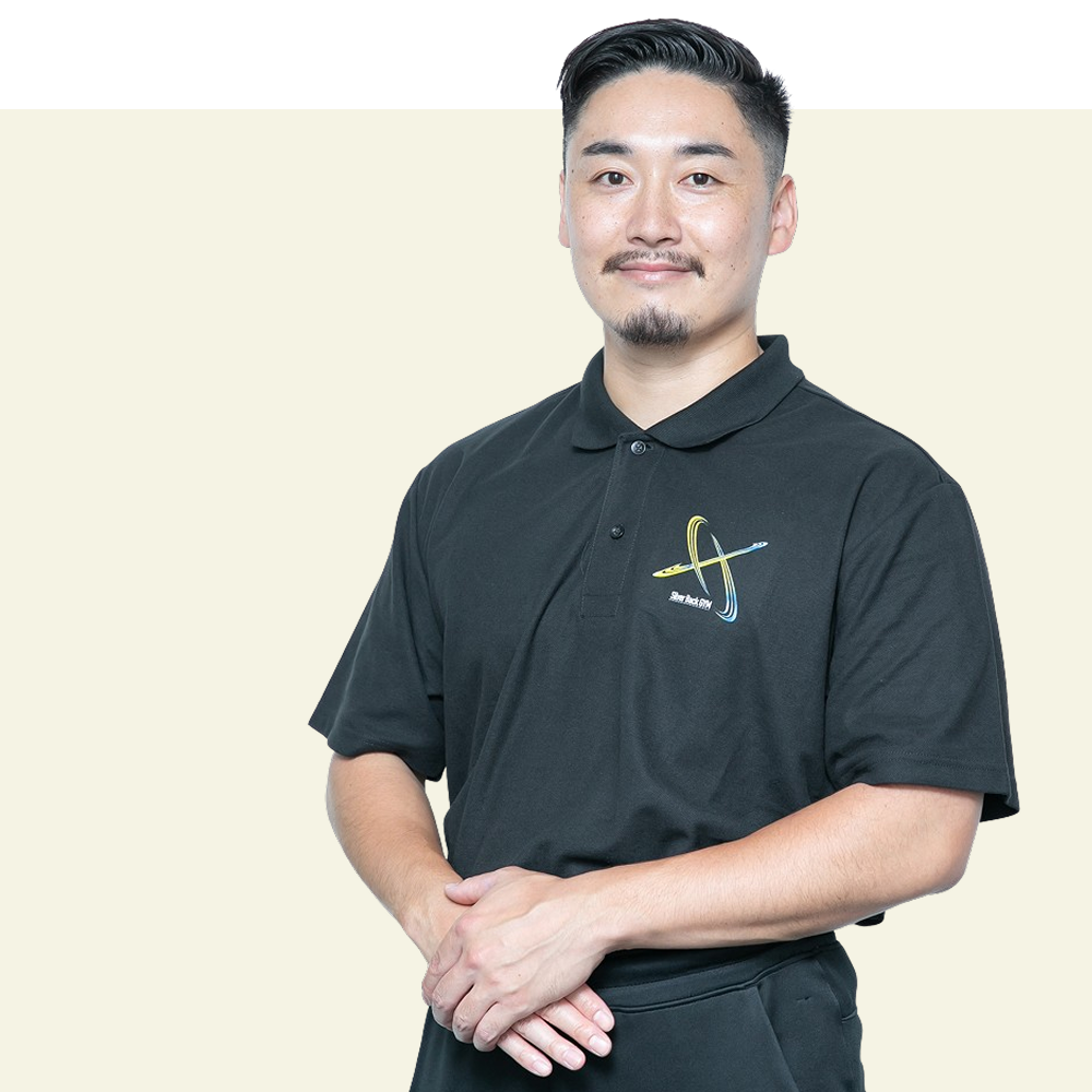 トレーナーの佐久間